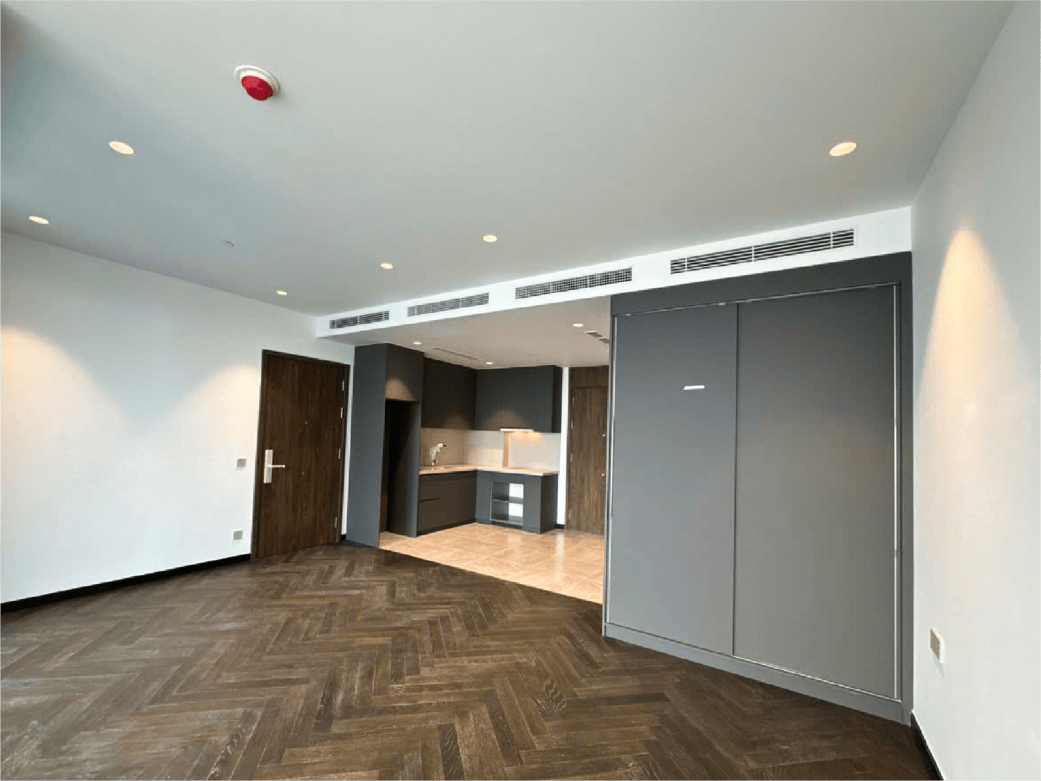 CÔNG TÁC HOÀN THIỆN TRONG NHÀ