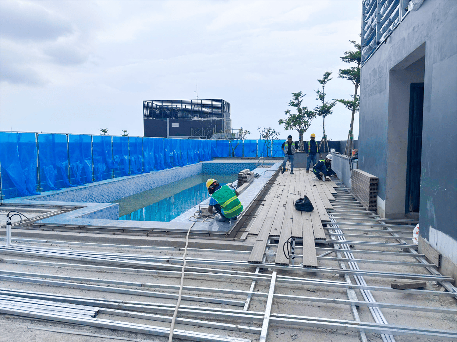 CÔNG TÁC THI CÔNG TẦNG 38 – TẦNG THƯỢNG