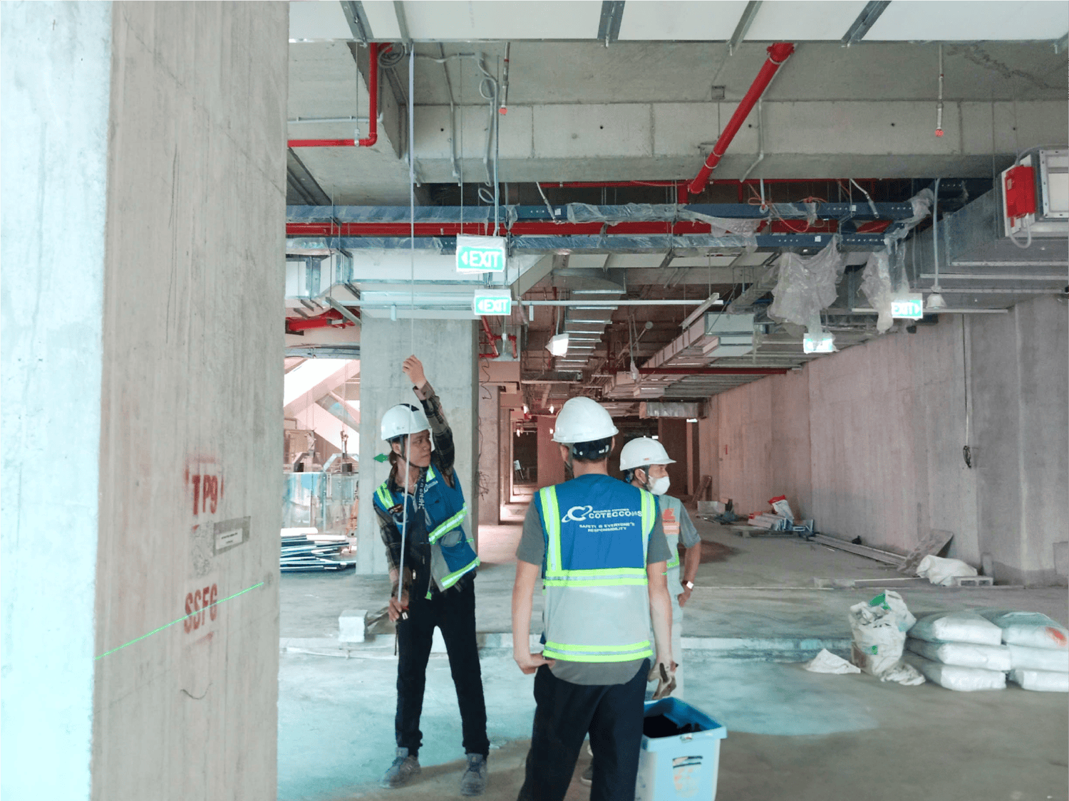 CÔNG TÁC THI CÔNG KHỐI ĐẾ THƯƠNG MẠI